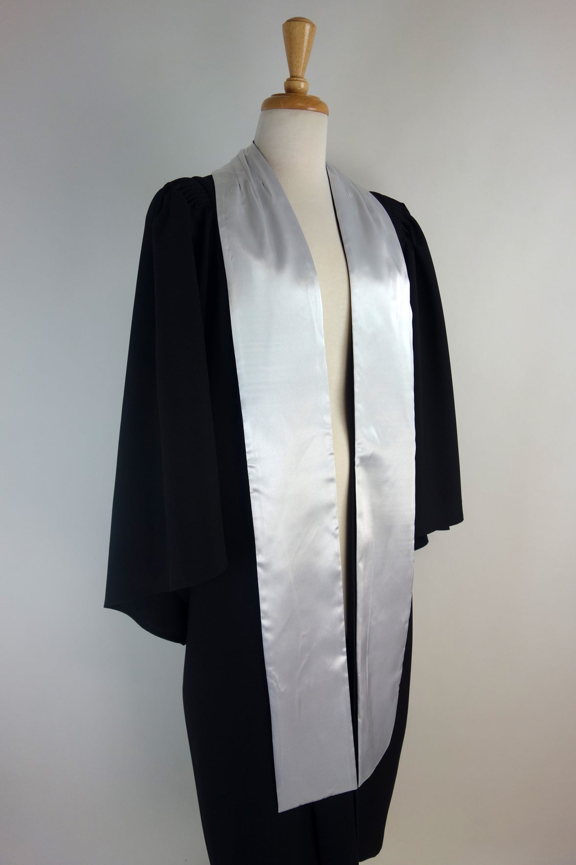 University of Queensland Certificate or Diploma Graduation Gown Set