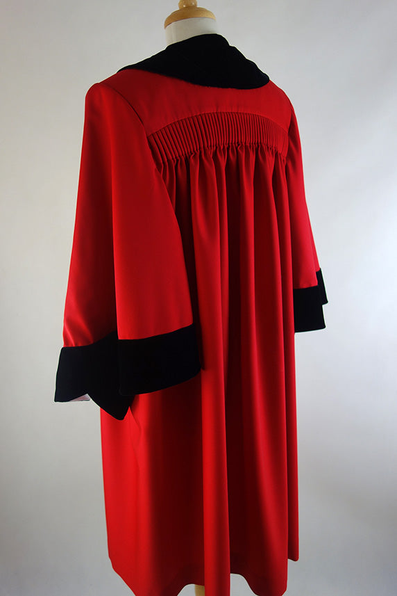 Traditional Style Mayoral Robe, Plain Base with Black Velvet