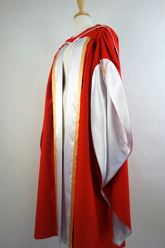 UNE PhD Graduation Gown