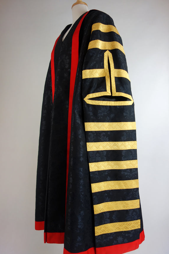 Swinburne Sarawak Pro Chancellor Robe