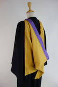Macquarie University Bachelor Hood